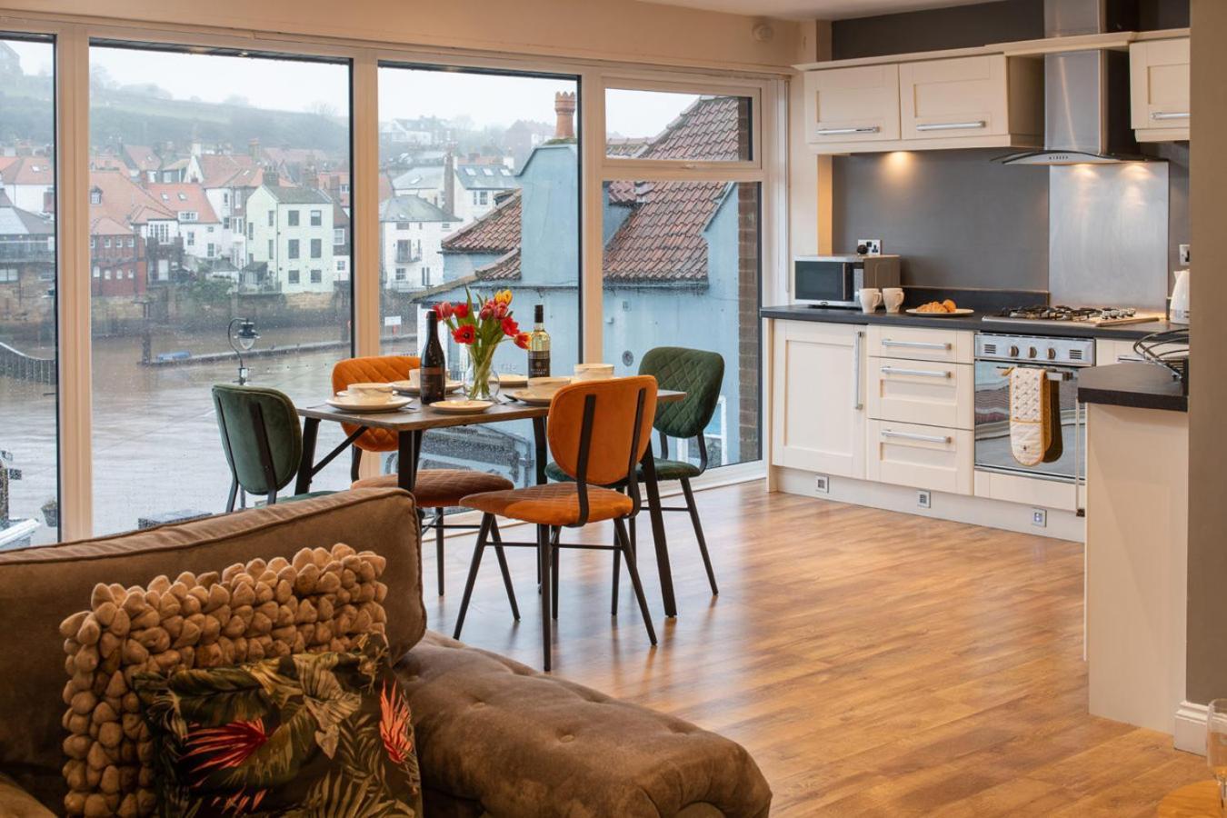 Number 3 Pier Road Apartment 휫비 외부 사진